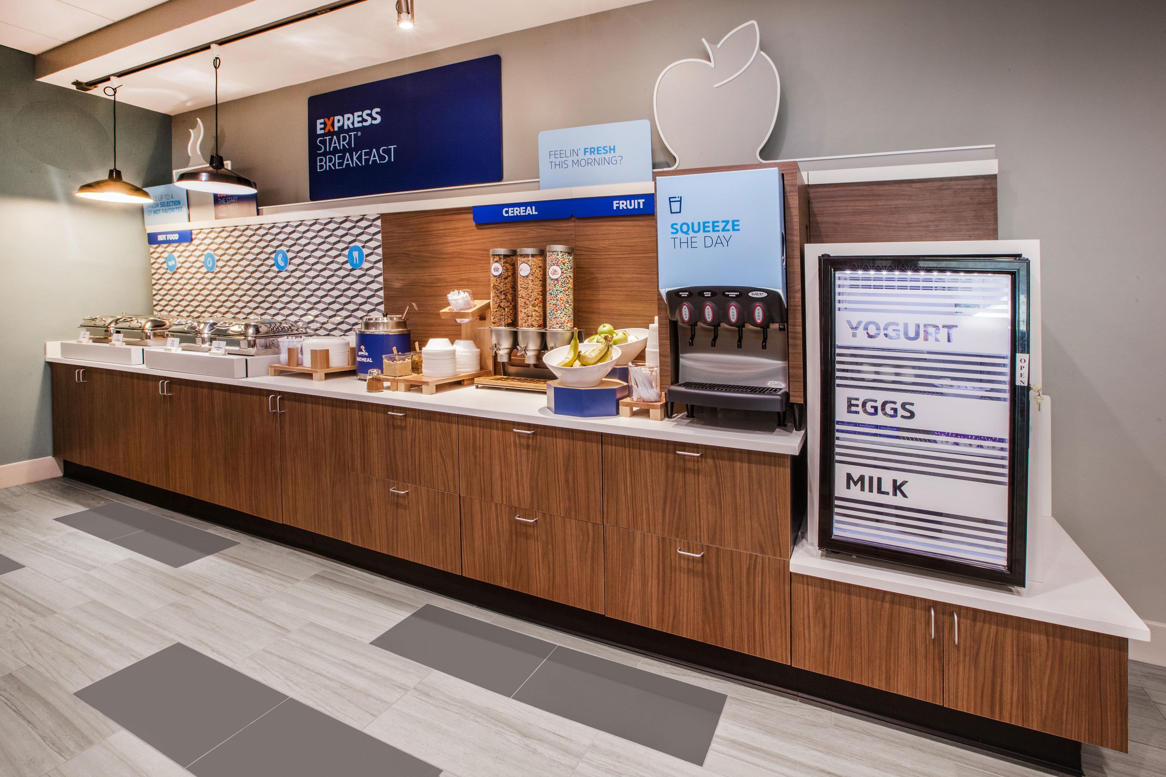 Holiday Inn Express Hotel And Suites Ada By Ihg Εξωτερικό φωτογραφία