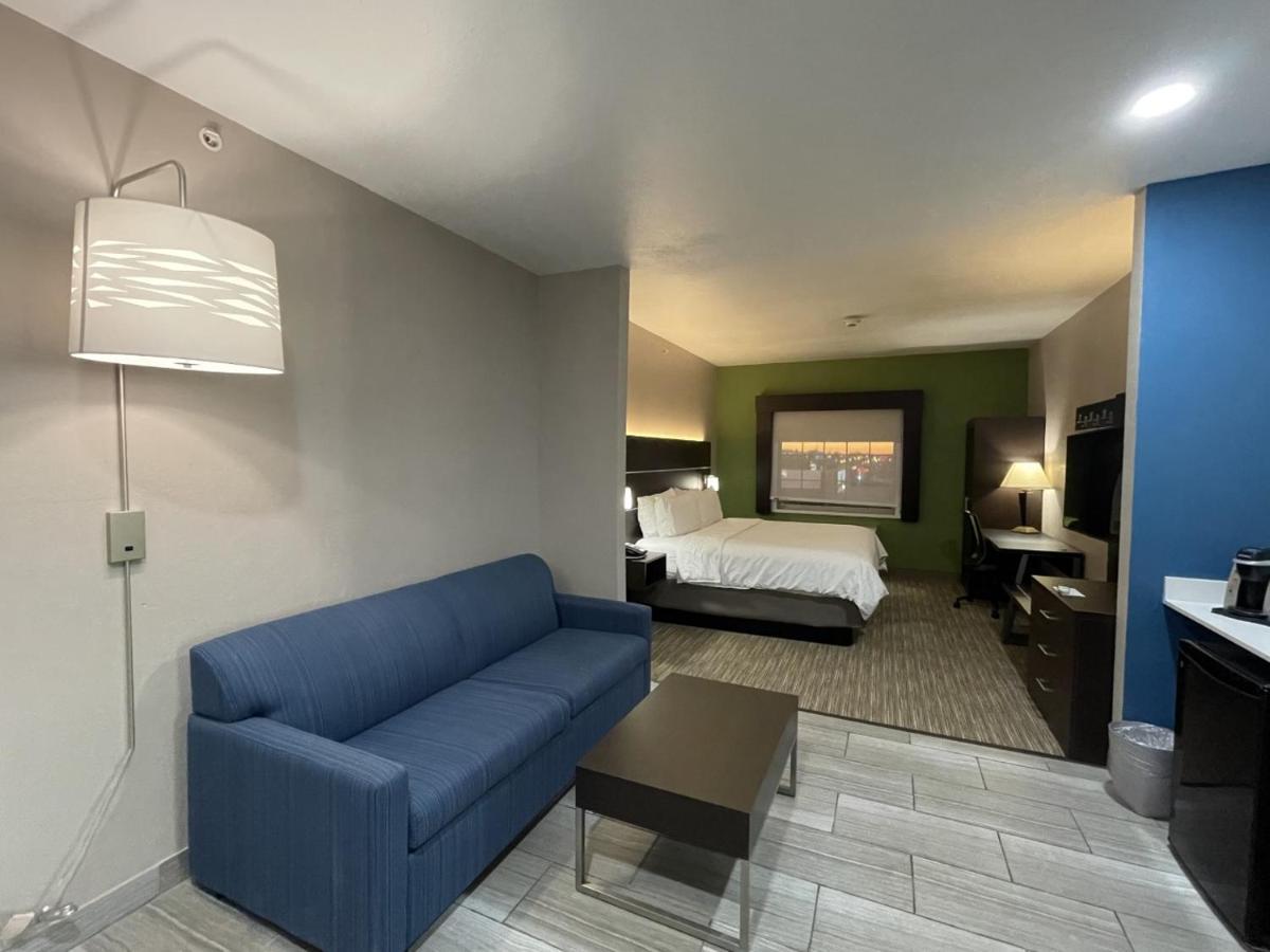 Holiday Inn Express Hotel And Suites Ada By Ihg Εξωτερικό φωτογραφία