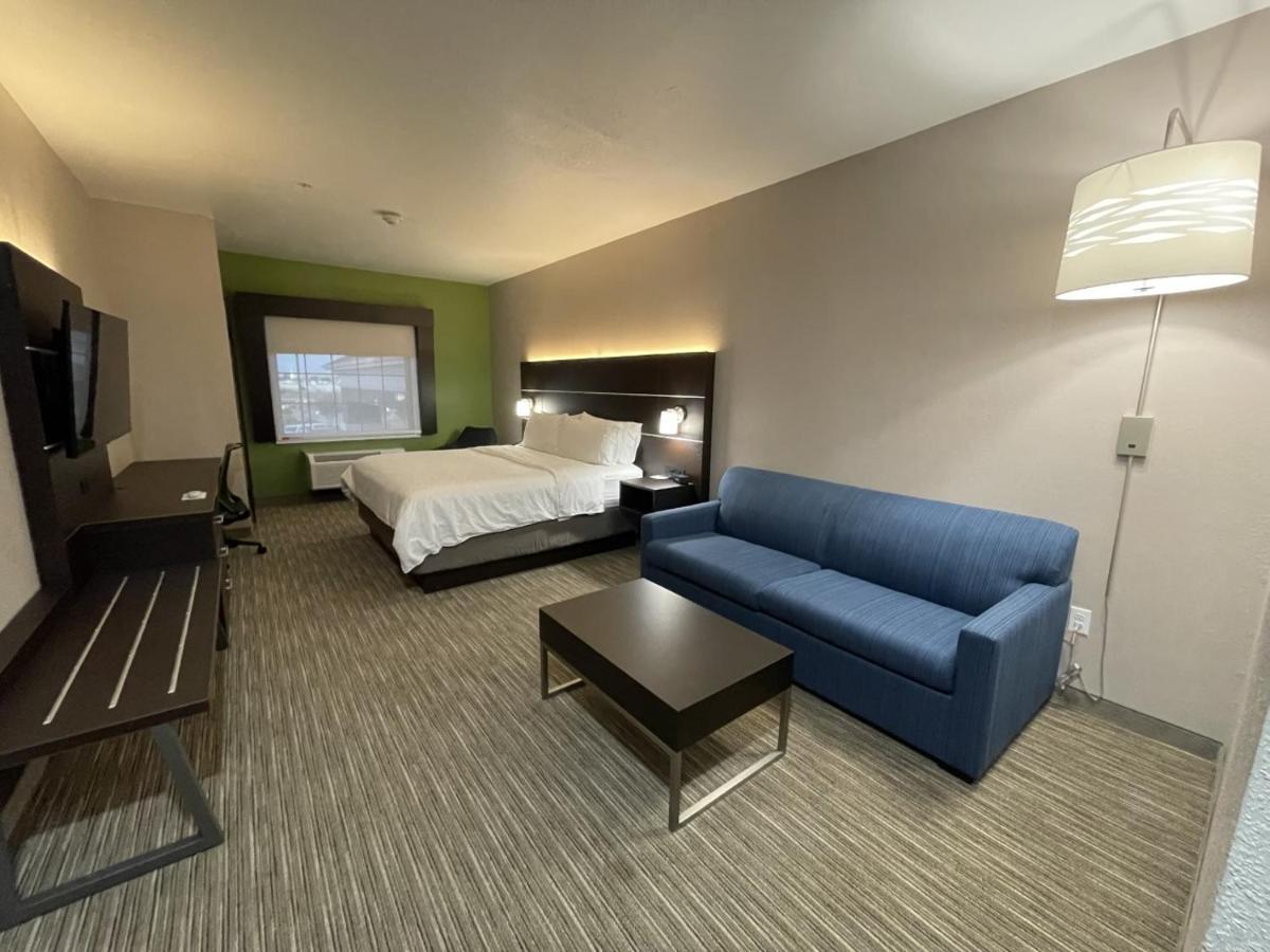 Holiday Inn Express Hotel And Suites Ada By Ihg Εξωτερικό φωτογραφία